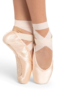 Capezio Ava #3.5 Shank Pointe Shoe